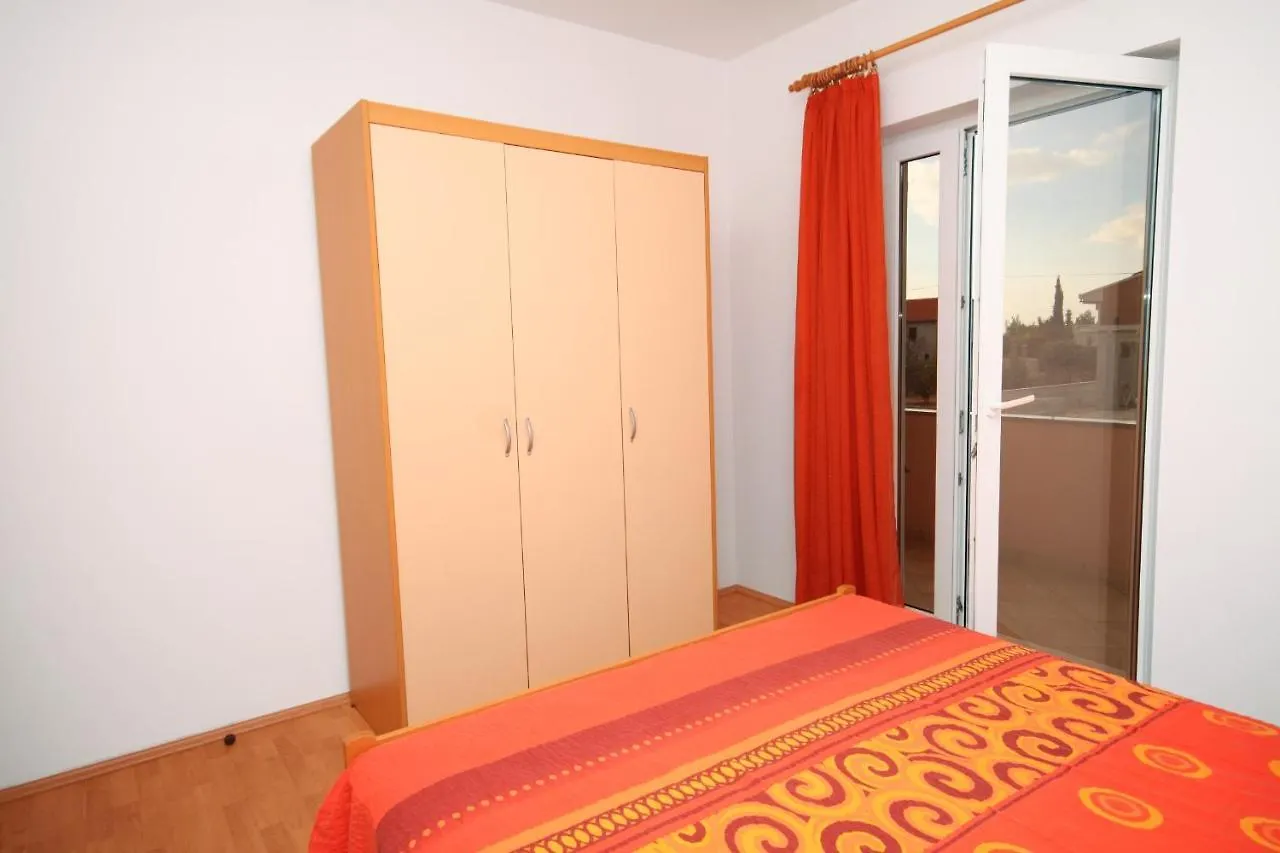 Apartment Vrsi - Mulo 5860C Nin