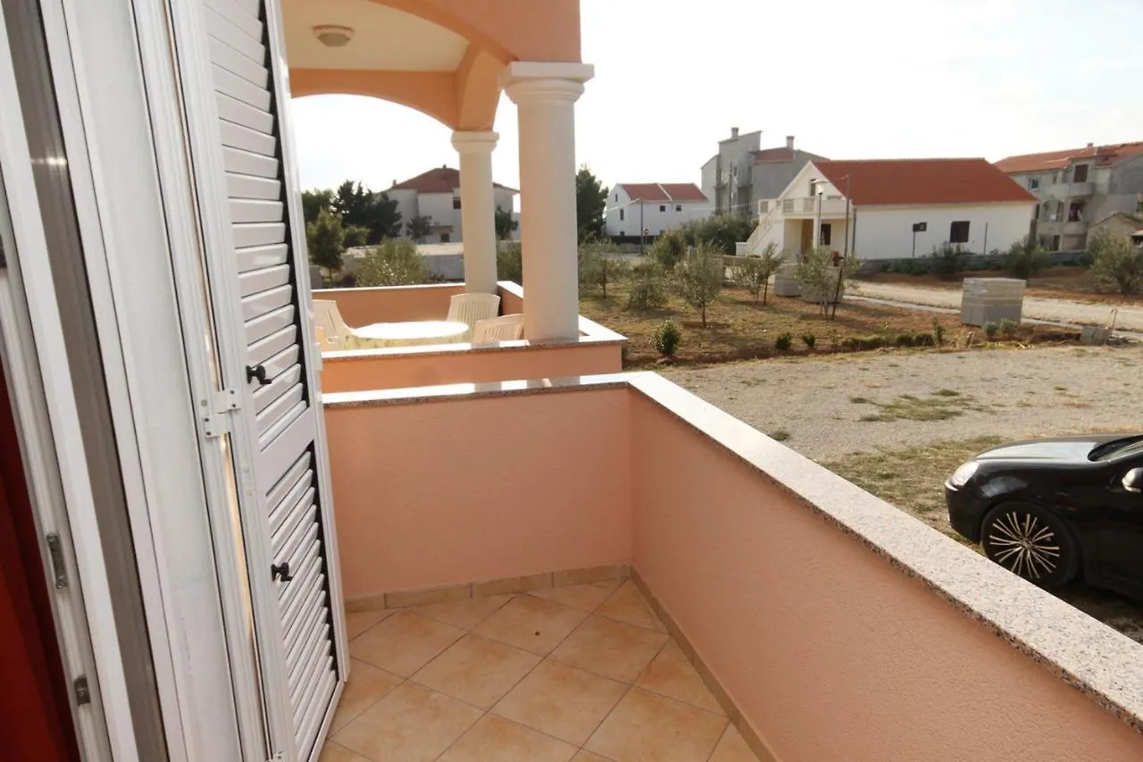 Apartment Vrsi - Mulo 5860C Nin 0*,